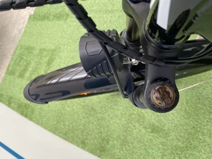 MEB-CBCM-26-BK Vélo de Ville Moteur Central Noir – Image 3
